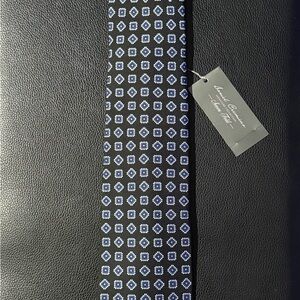 Daniel Cremieux Black and Blue Patterned Tie